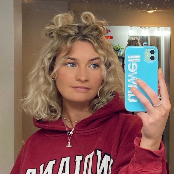 Meet your Posher, Danielle - Picture 1 of 1